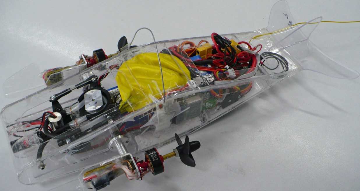 RC�b�؝�ˮͧSW